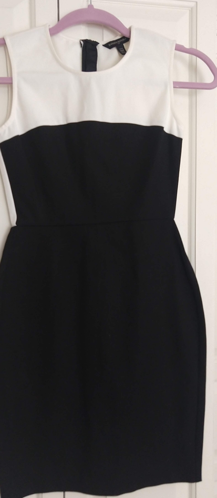 NWOT Banana Republic sheath dress